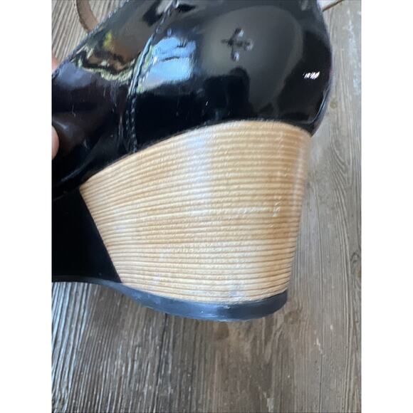 Tod's womens us 5 Black Patent Leather Ankle Strap Platform Wedge Pumps Sz 35.5 - Picture 12 of 14